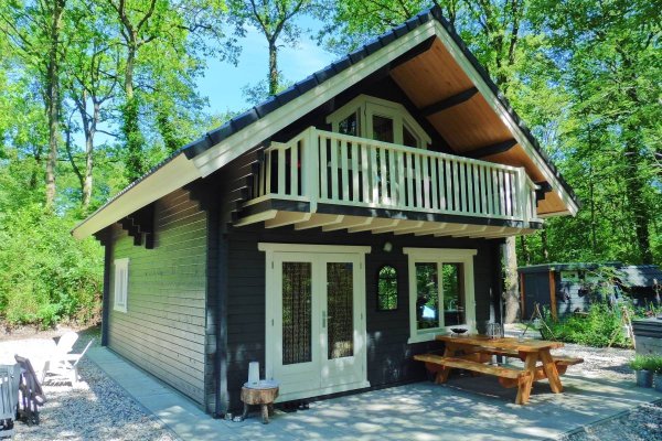 196.15.houten_recreatiewoning-blokhuis-blokhut005.jpg