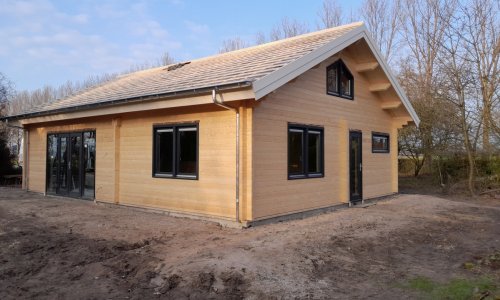 013.22.houten-logwoning-mantelzorgwoning-jansen-blokhuizen014.jpg