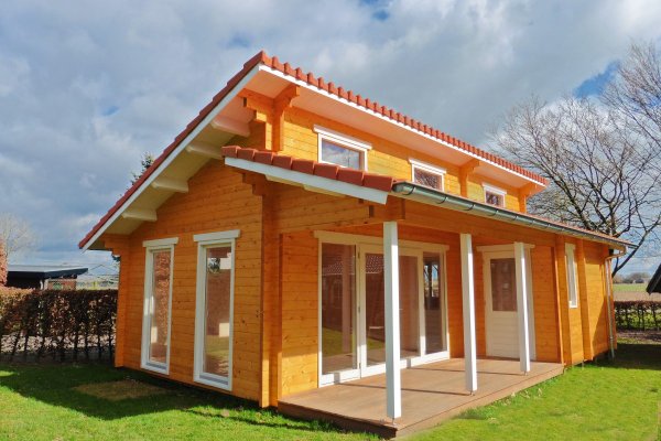 242.15.showmodel-tuinhuis-blokhut-gastenverblijf009a.jpg