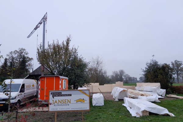 052.23.logwoning-houten-woning-jansen_blokhuizen02.jpg