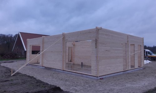 008.22.logwoning-houten-woning-jansen_blokhuizen06.jpg