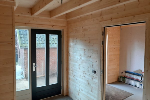 052.23.logwoning-houten-woning-jansen_blokhuizen022.jpg